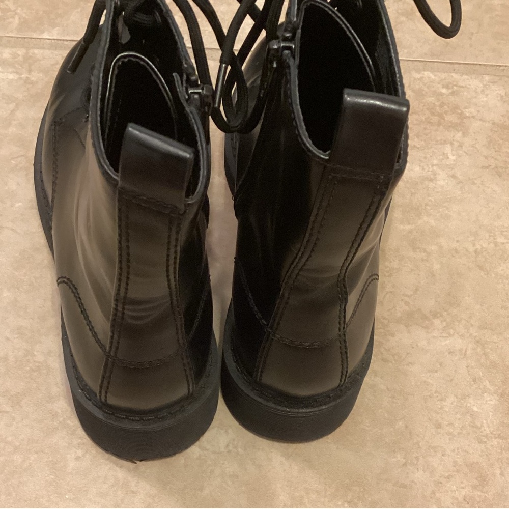Time and Tru Zip Up Black Boots Women’s Size 7 - Picture 5 of 11